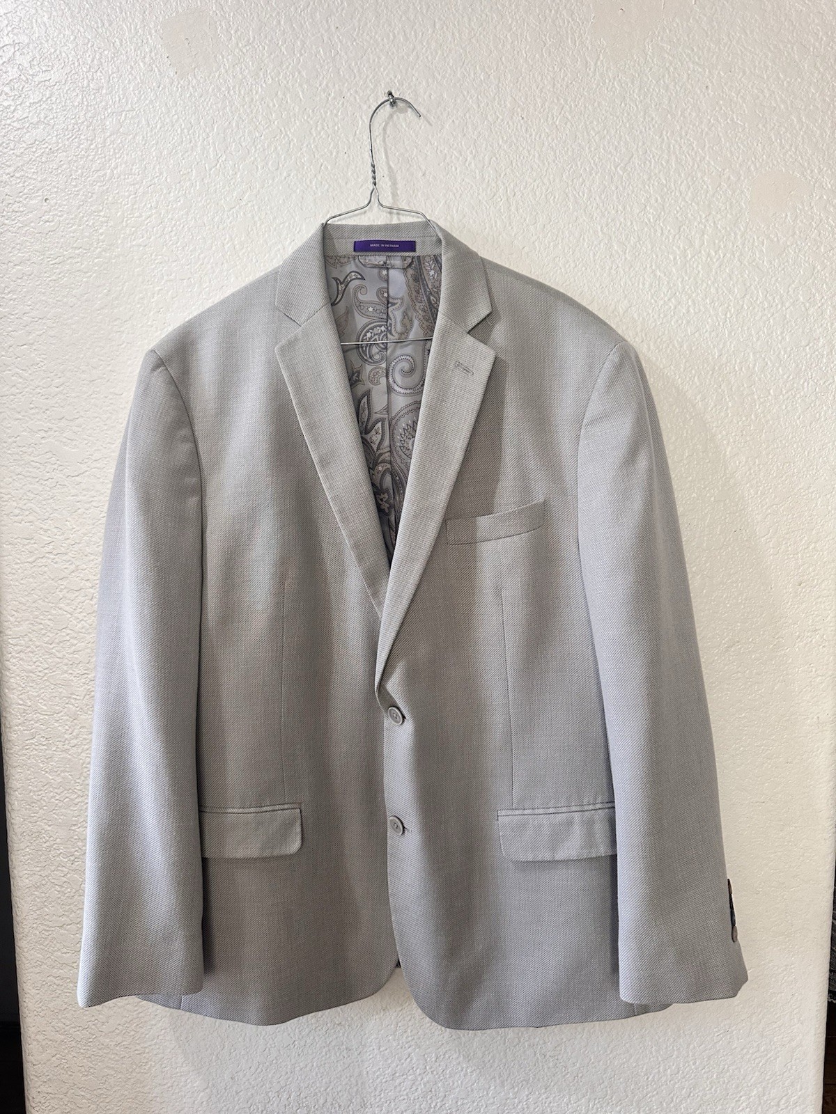 Men’s Tallia Polyester Blend Two Button Light Gray Sport Coat Size XL