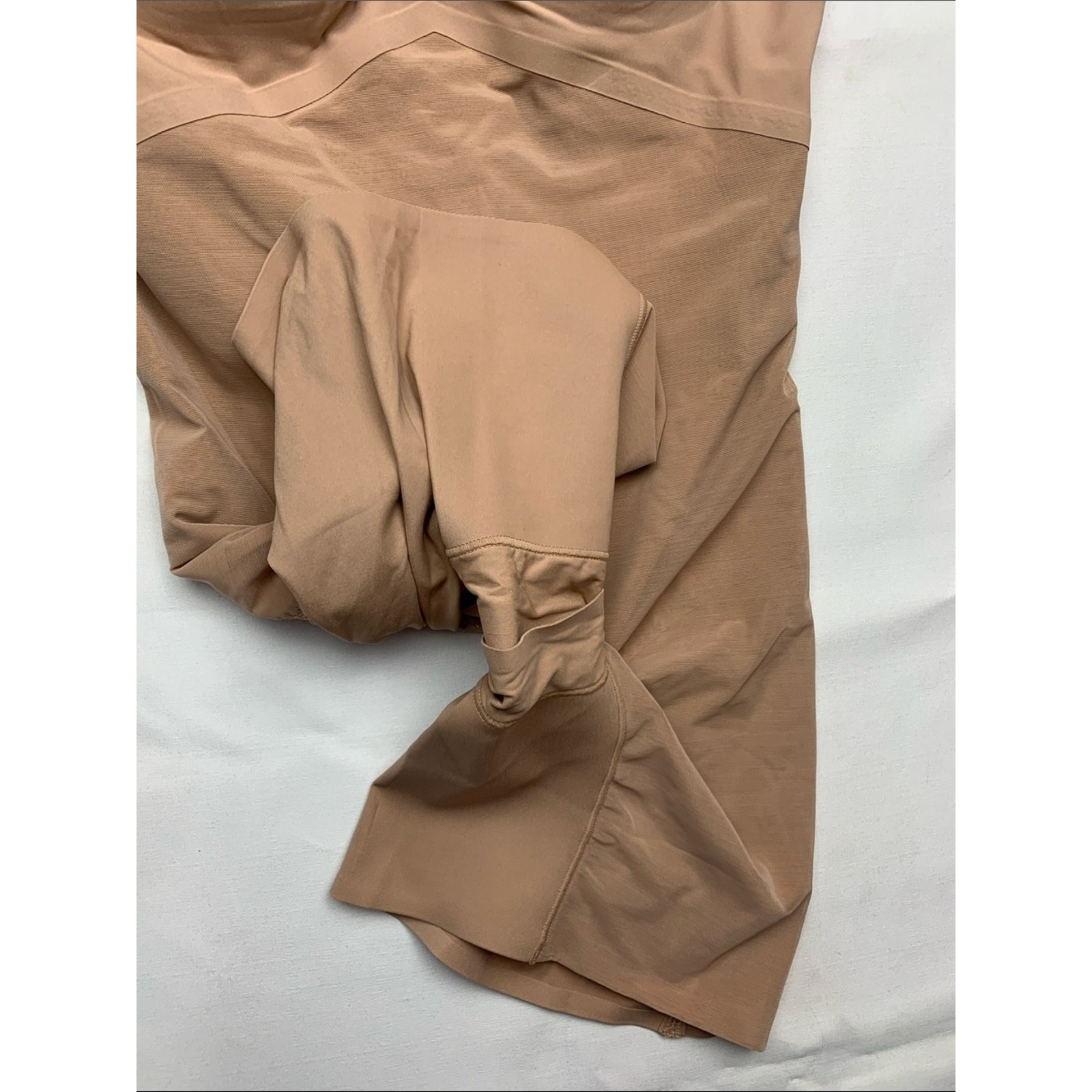 Honeylove size 1x Seamless Nude Shapewear Bodysuit Built-In Bra slimming
