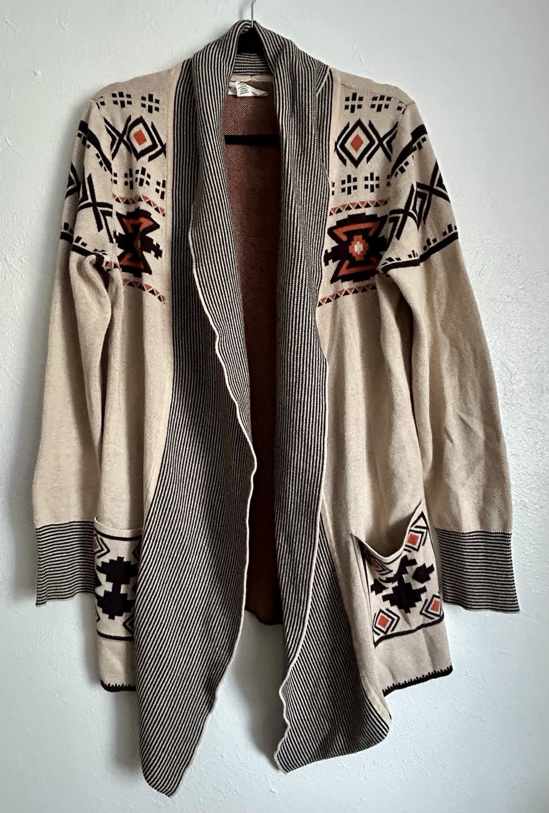 IF IT WERE ME Women’s Western Style Tan Black Orange Geometric Cardigan XL
