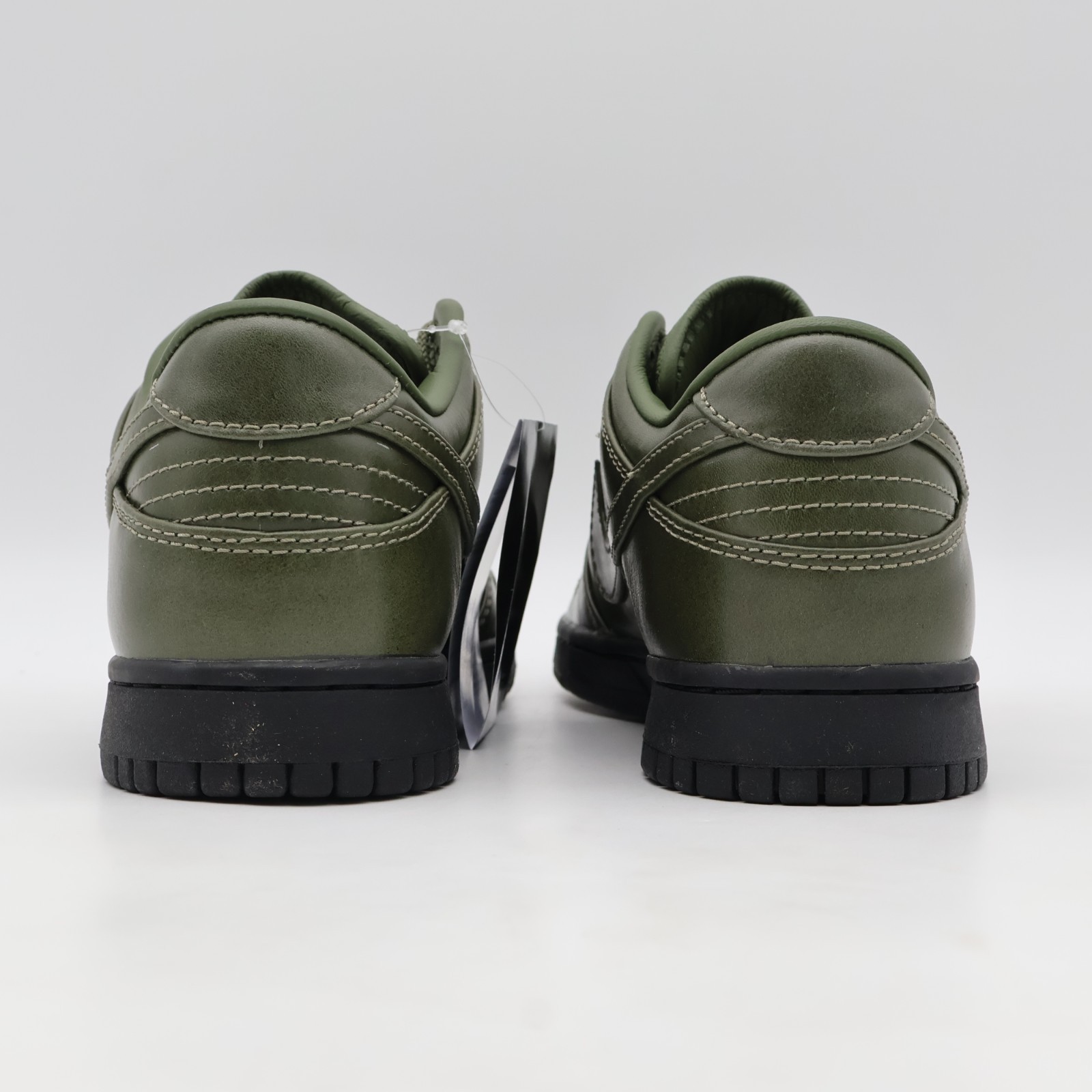 IQ3342-300 Nike Dunk Low Retro PRM QS Army Olive Black (Men’s)