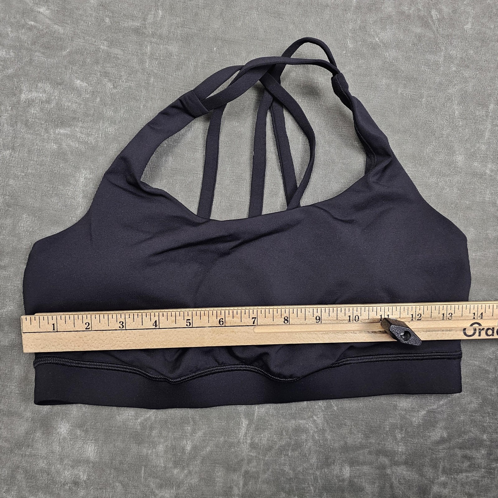 Lululemon Sports Bra Womens 10 Black Strappy Crossback Yoga Athletic Gym Top