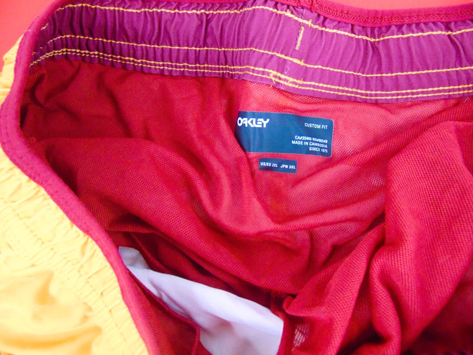Oakley Beach Pixel Mind Bathing Swim Trunks Suit 16″ Board Shorts Sz Mens XXL