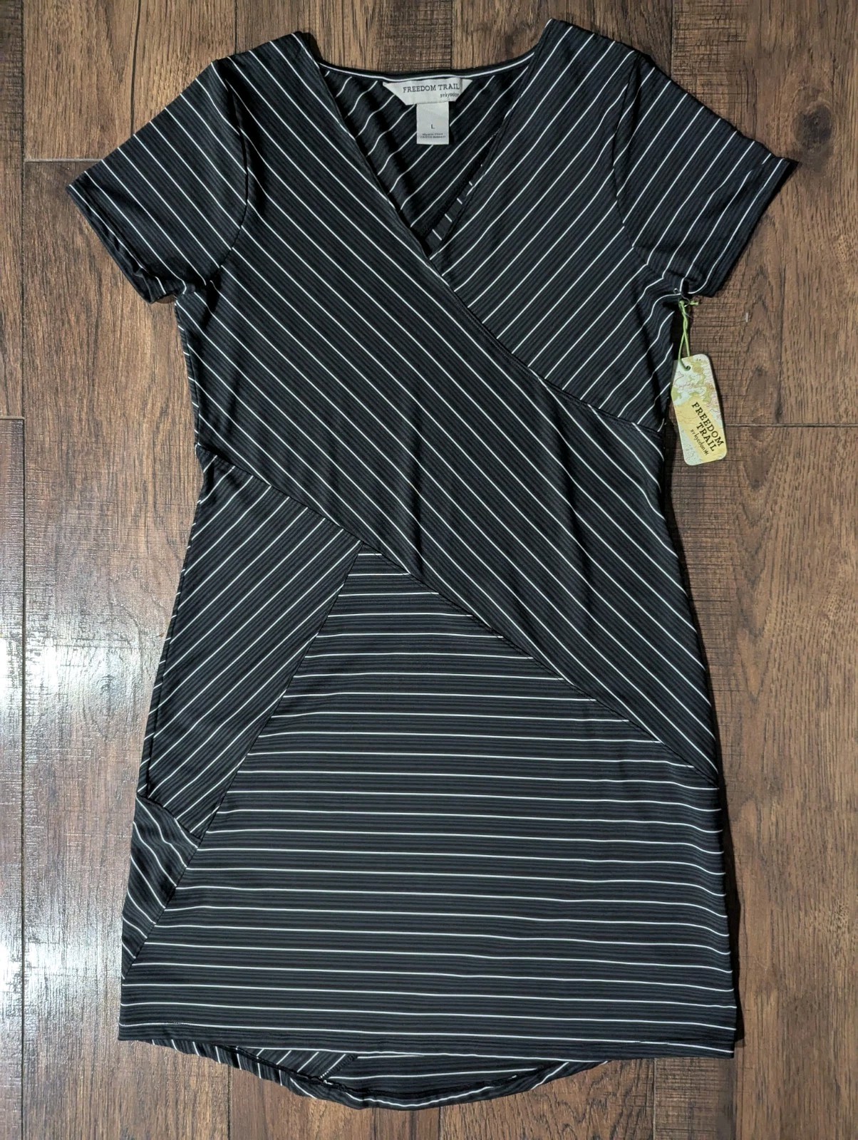 Freedom Trail by Kyodan Black & White Striped Asymetric T-shirt Dress Size L NWT
