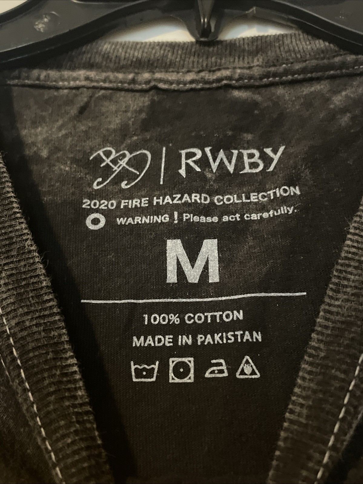 Official 2020 RWBY Yang Fire Hazzard Dark Heathered T Shirt Size M