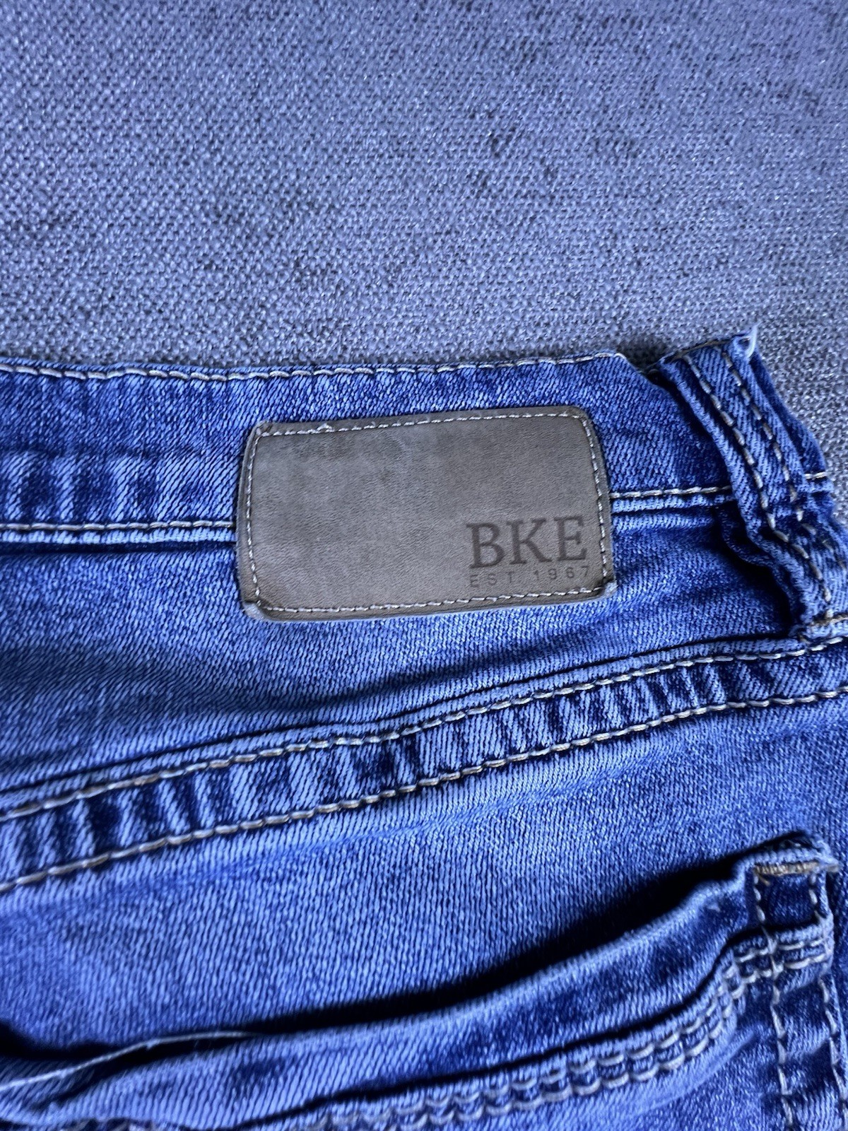 Buckle BKE Jake Jeans Men’s 33×32 Blue Distressed Embroidered Boot Cowboy Preppy