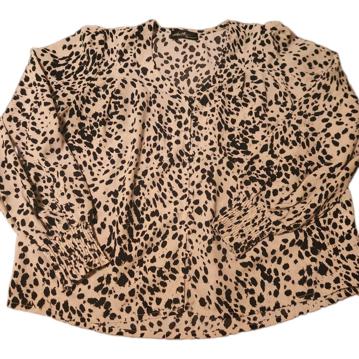 On Twelfth Women’s XS Animal Print Long Sleeve Button Up Blouse Top