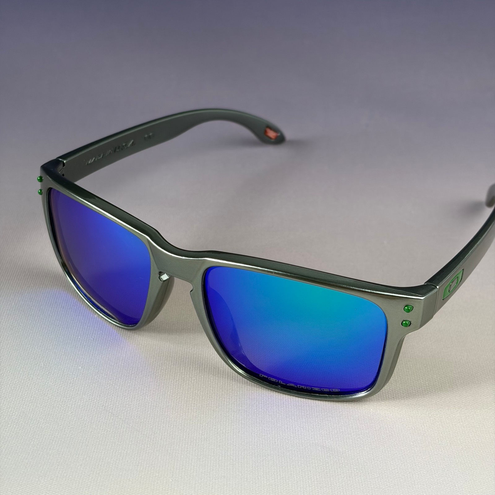 Oakley Holbrook Sunglasses Grey Green Frame Blue Mirror Polarized 9102 W/ Box