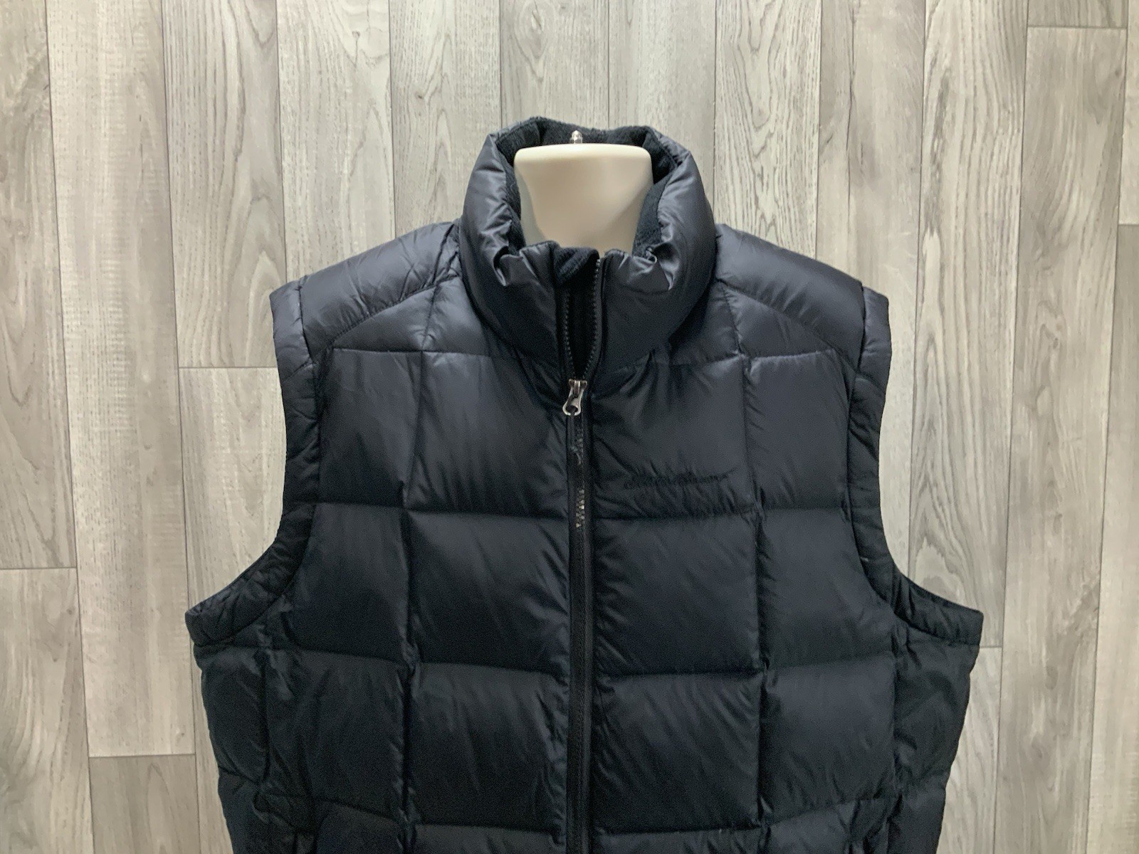 Eddie Bauer Premium Goose Down Black Puffer Vest Large