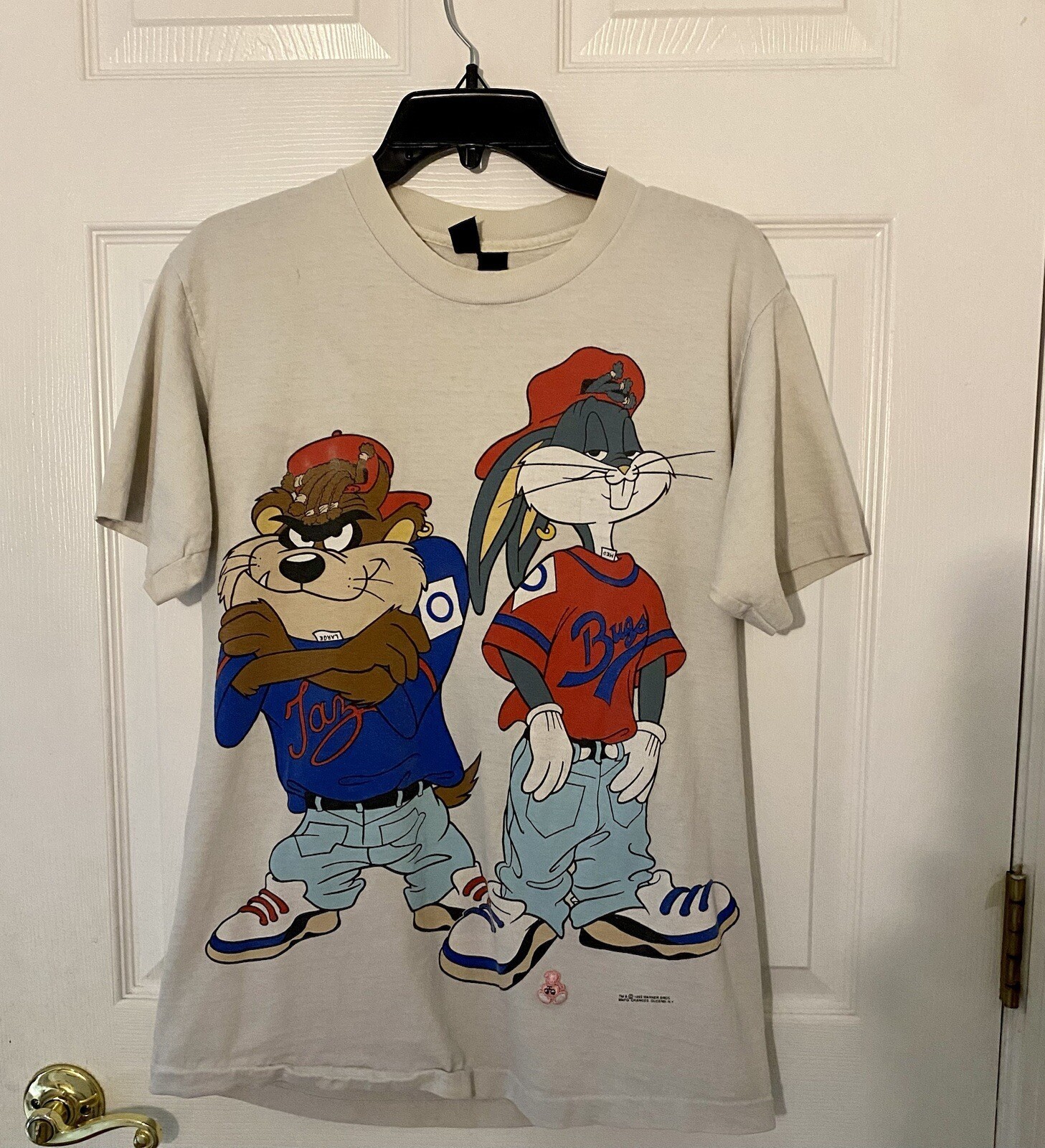 Vintage 90s Taz Bugs Looney Tunes hip hop shirt reprint AN52667