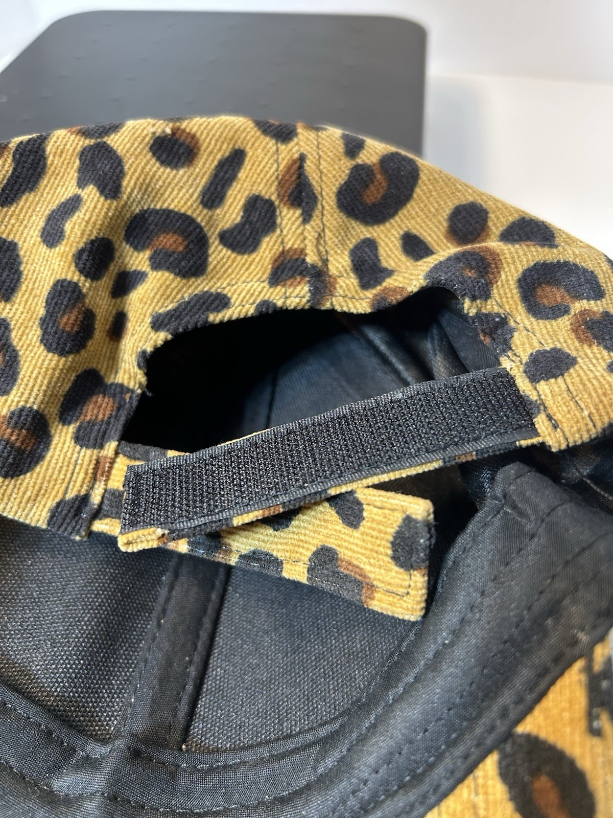Classic Leopard Print Baseball Cap Lightweight, Quick Dry, Adjustable. Cotton.