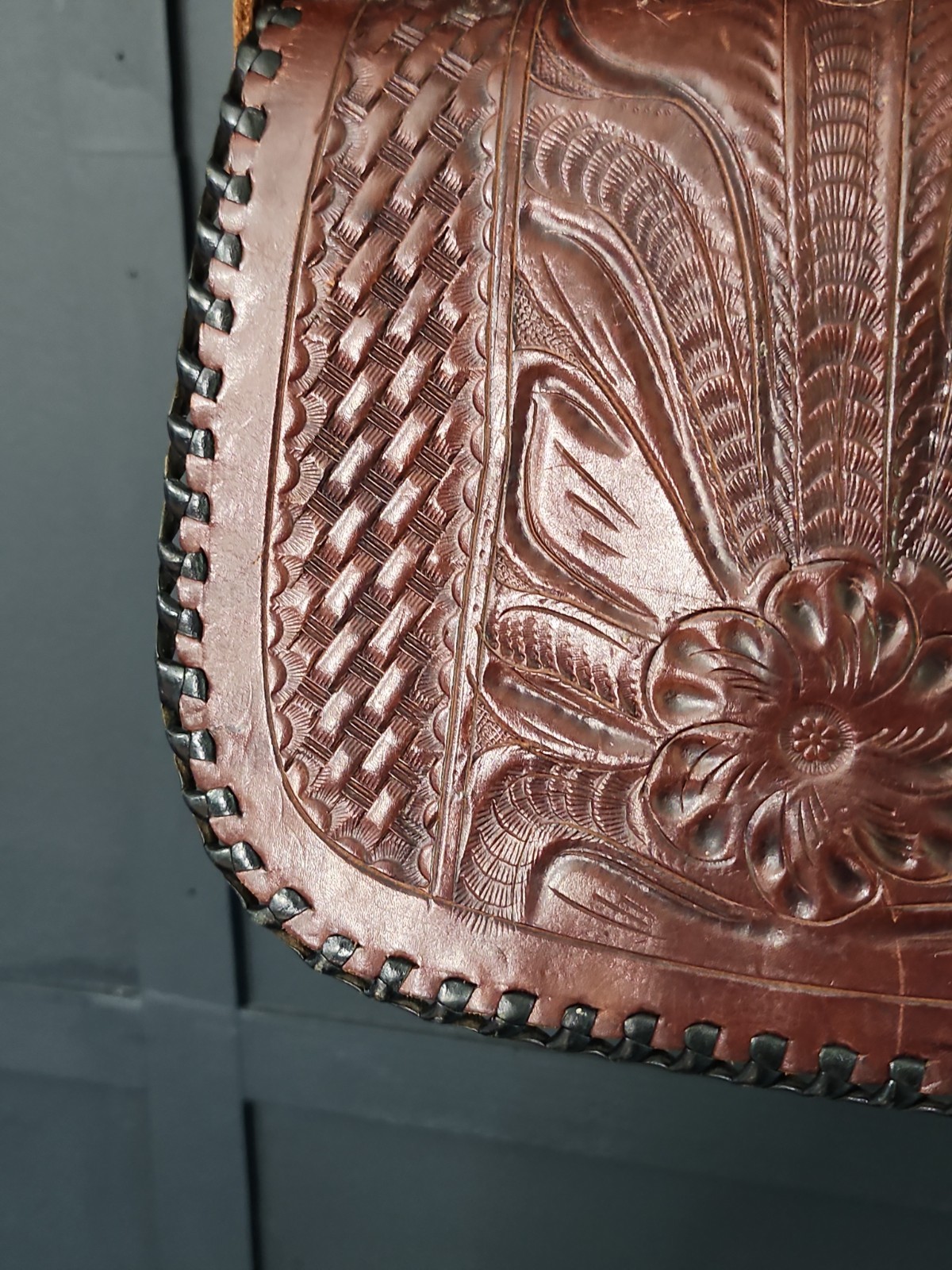 Leaders In Leather Tooled Leather Purse Made In Paraguay Brown Adjustable Strap