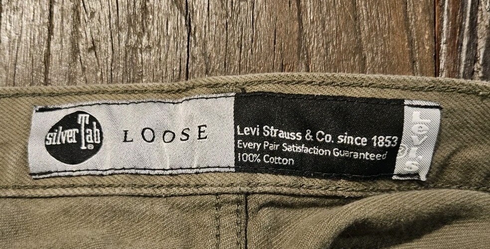 Vtg Levi’s SilverTab Jeans Men 36×30 Green Loose Relaxed Fit Straight Denim