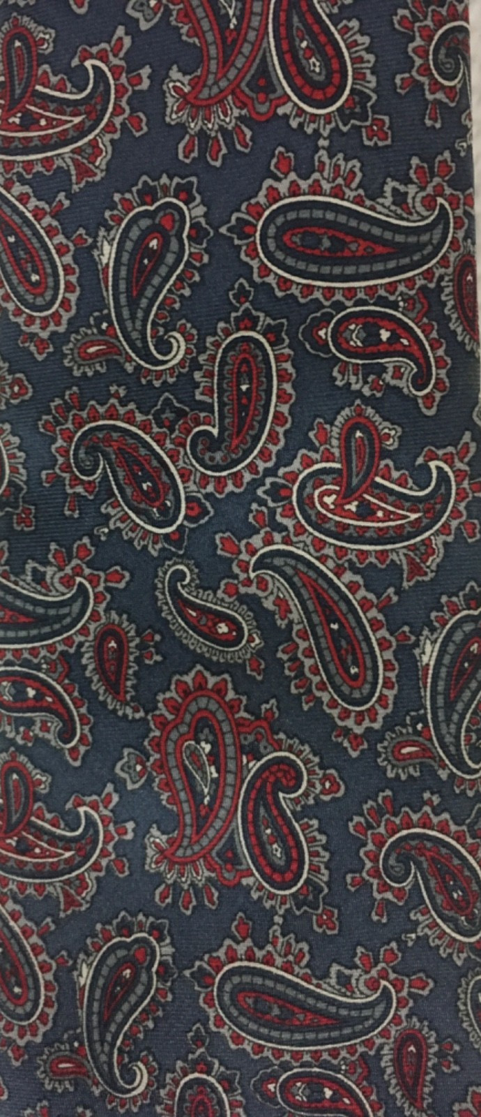Wembley Silks Neck Tie Dark Blue Red White Paisley Silk 3.25 in Wide 57 in Long