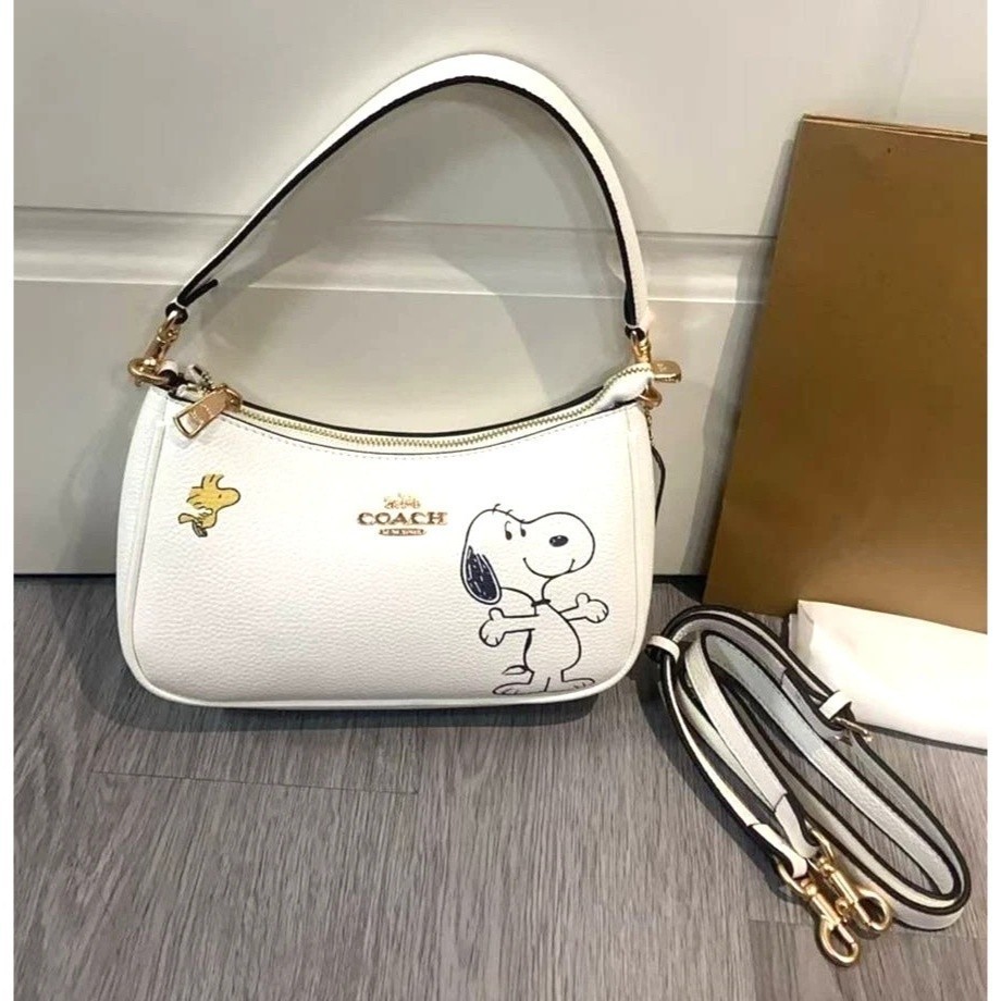 CBJ76 COACH x PEANUTS Chalk Multi Teri Shoulder Bag Snoopy Outlet Products NWT