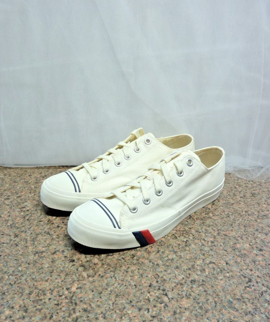 Men’s and Women’s Royal Lo Classic Canvas Casual Sneakers Size 10