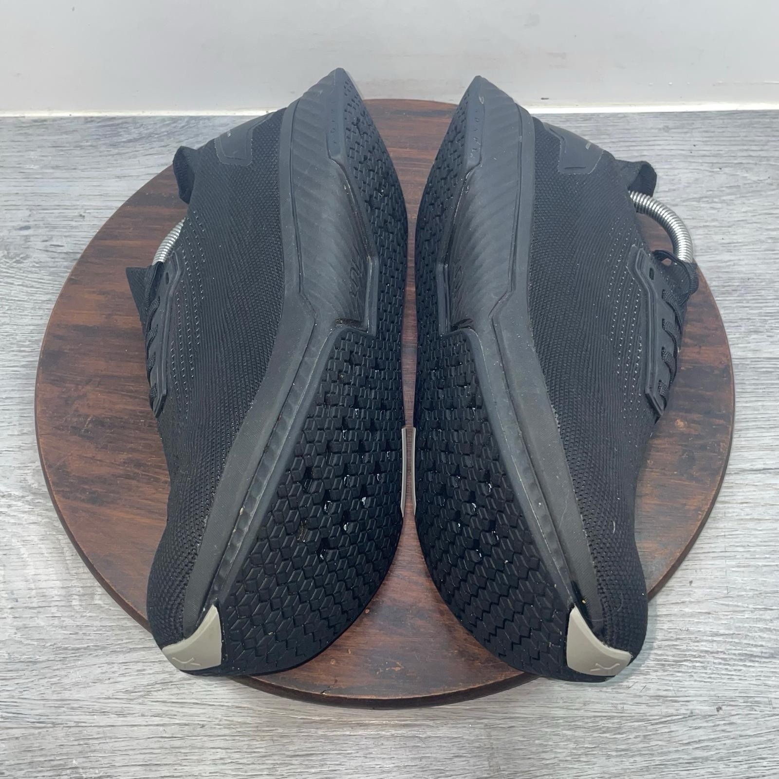 Flux Men’s Adapt Runner Waterproof Stealth Black Athletic Barefoot Shoe Size 9.5