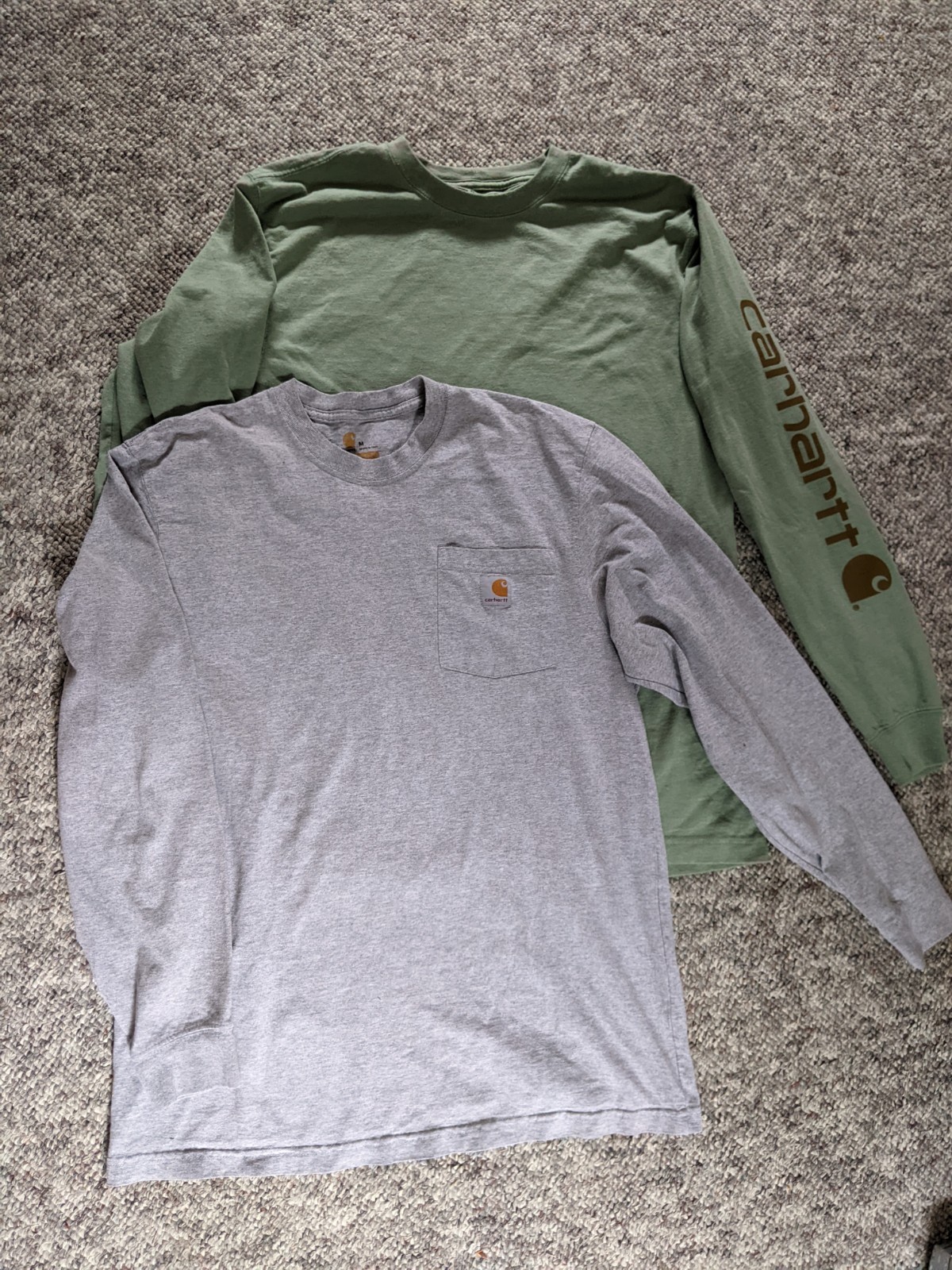 Carhartt Long sleeve T Shirts Men’s Medium Lot Of Two