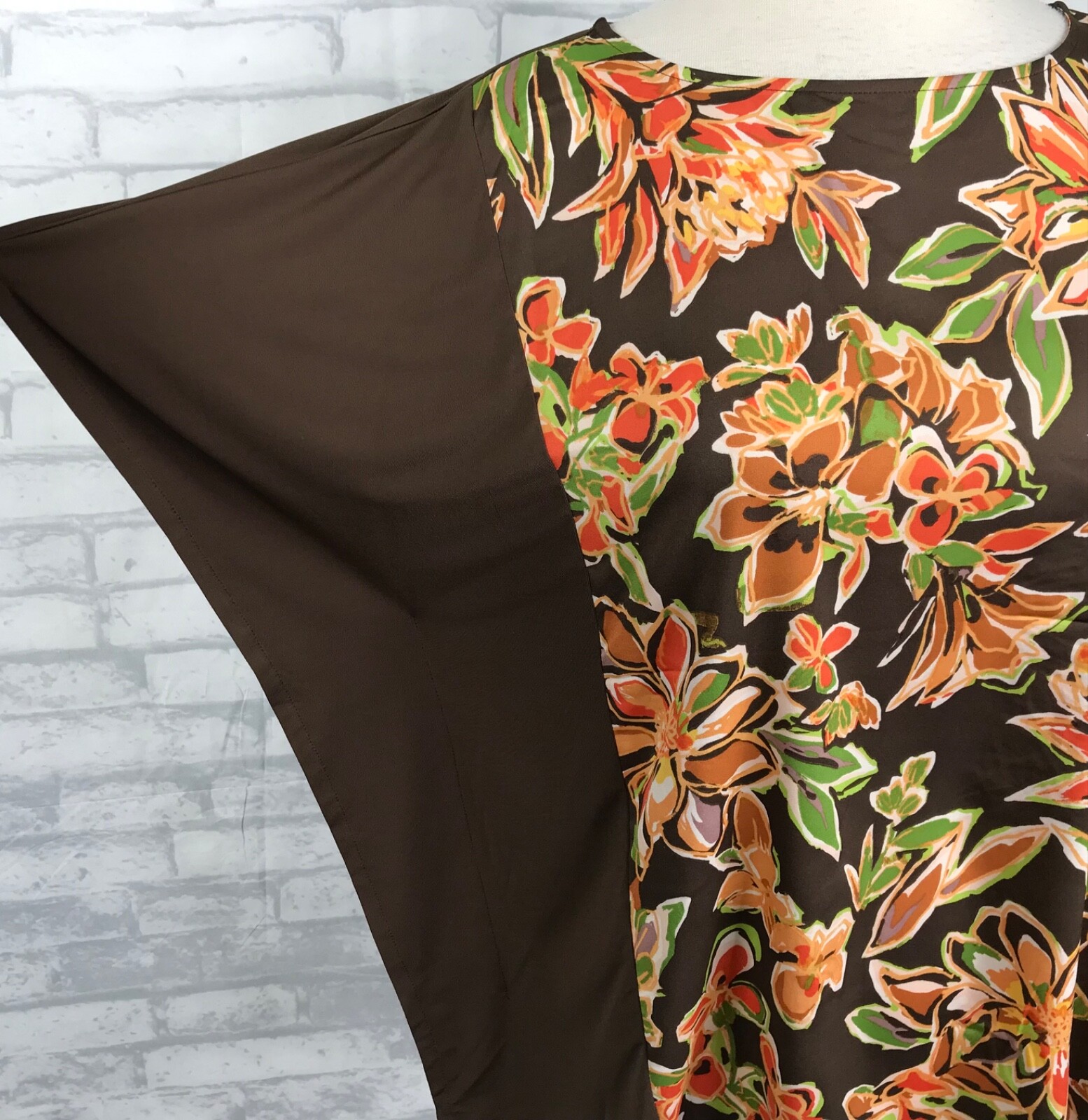 Bob Mackie Wearable Art Poncho Top Size 1X Floral Brown Blouse Short Sleeve