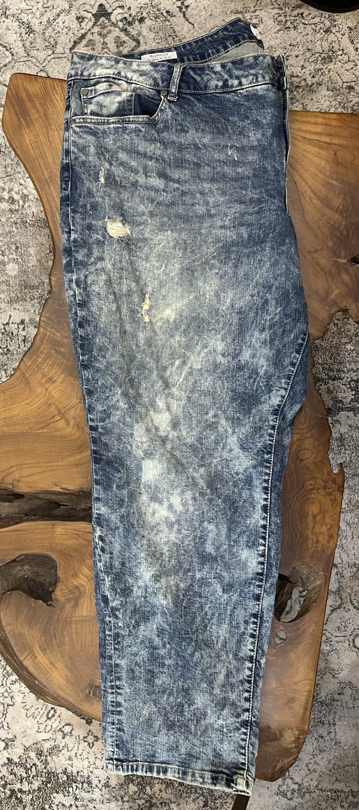 Torrid Women’s Plus Size 26 Blue Acid Wash Boyfriend Jeans 31” Inseam