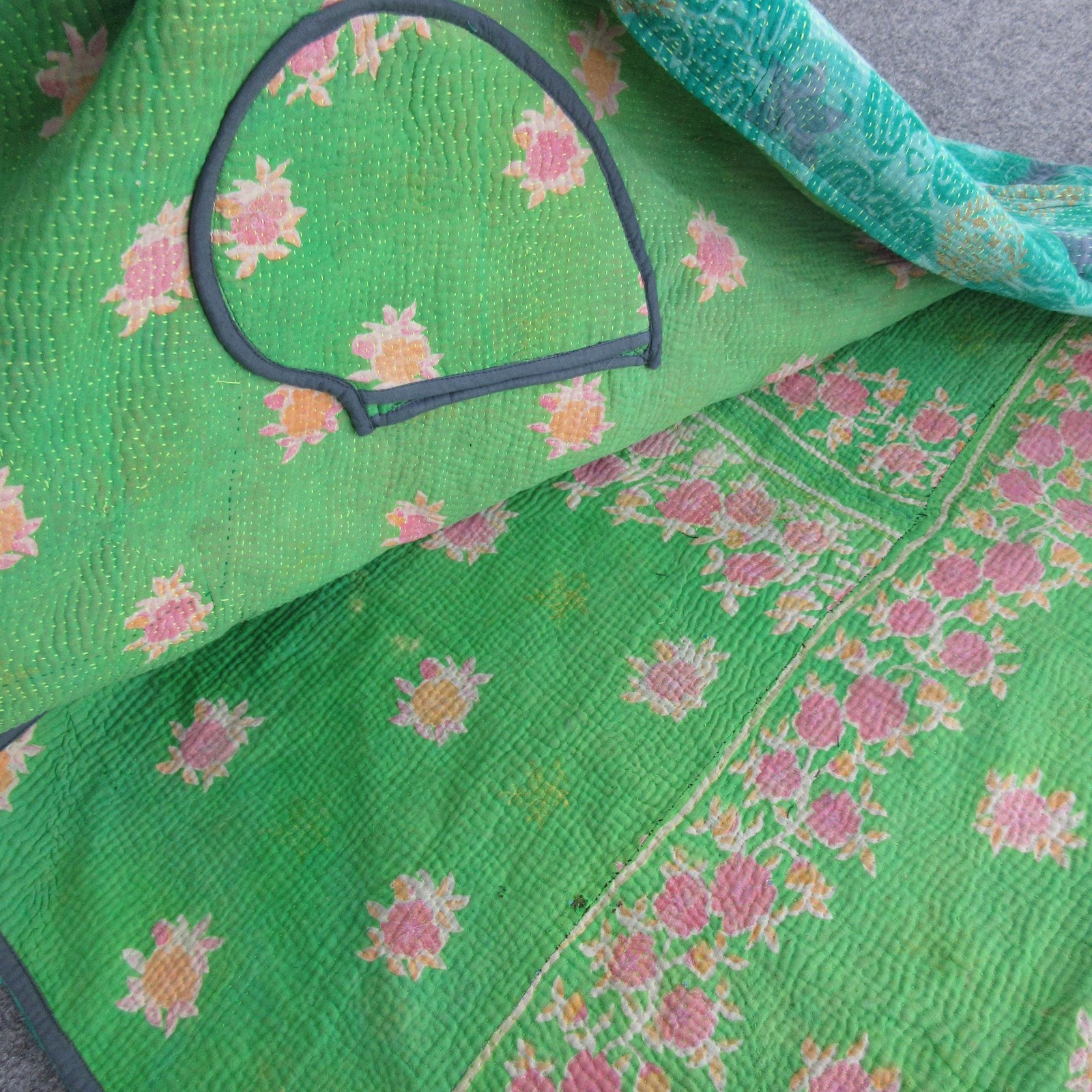 Sapana Coat Womens One Size Green Quilted Kantha Blanket Floral Boho Open Front