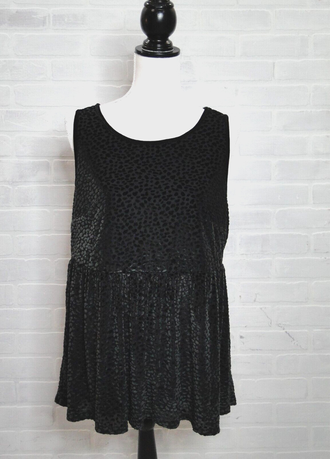 Torrid Black Cheetah Velvet Burnout Babydoll Tank Size 1 1X