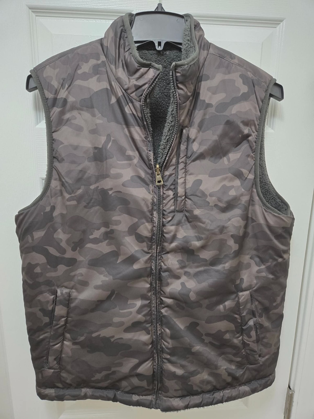 Men’s Original Weatherproof Vintage GRAY Camo Puffer Vest Size LARGE Fleece