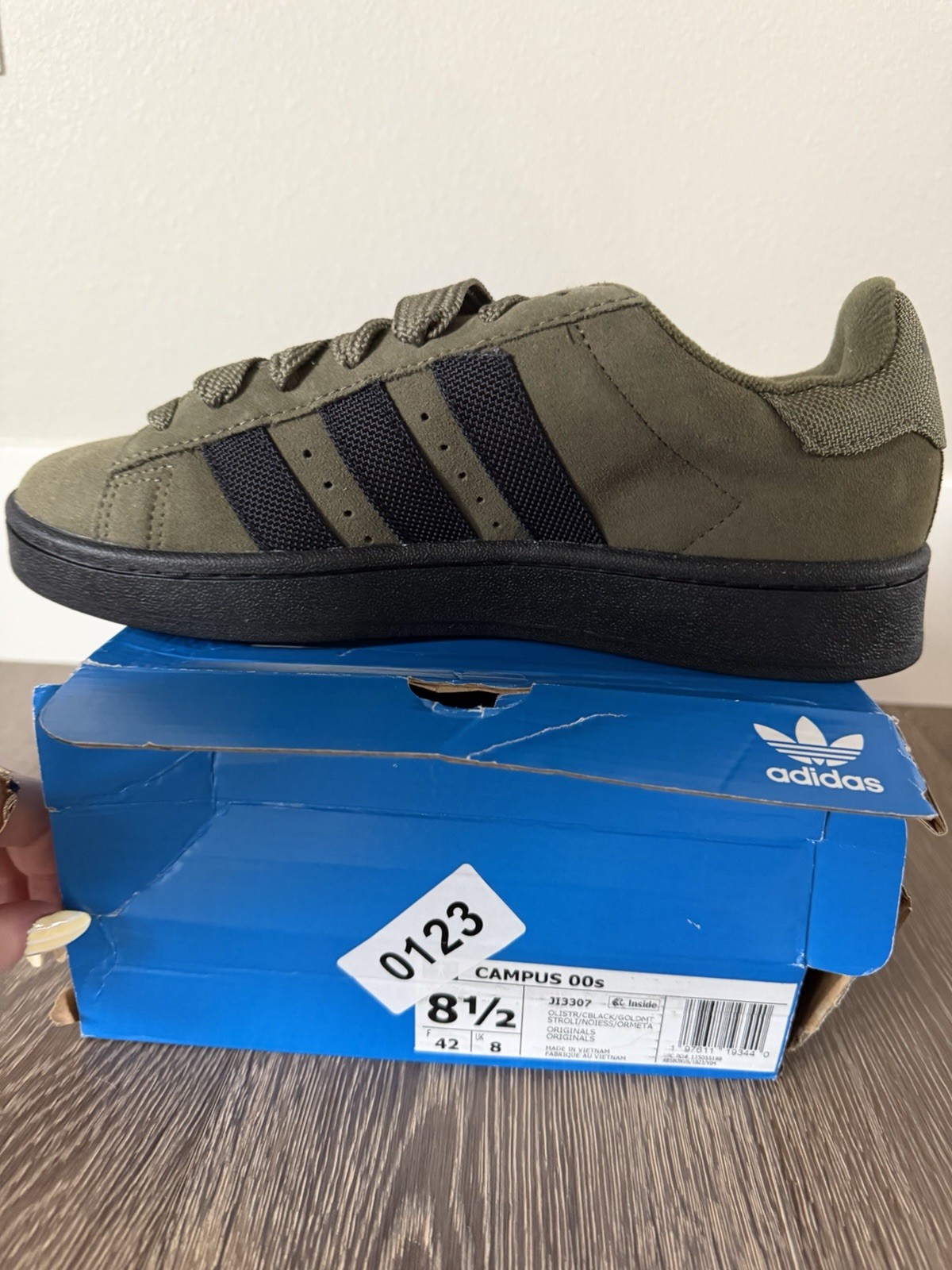 adidas Campus 00s Olive Strata Men’s Low Top Lace Up Suede Sneakers JI3307