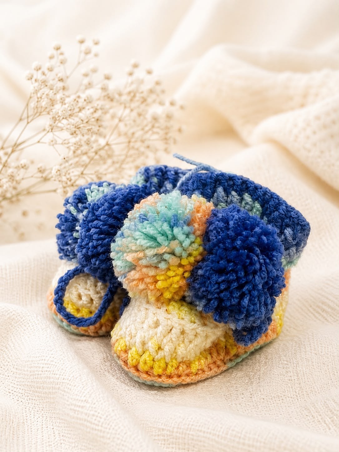4 Pairs Handmade Baby Booties Crochet Pom Pom Newborn Shoes Gift Set 0-3M