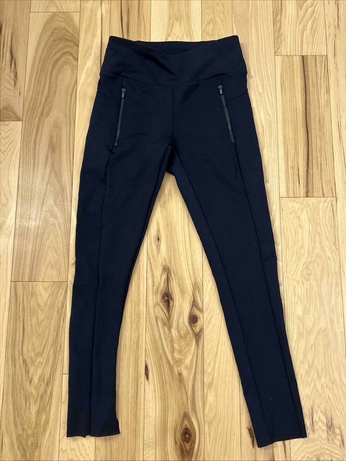 ACTIVE LIFE Size Medium Leggings Running Gym Navy Zip Pockets Compress – NWOT