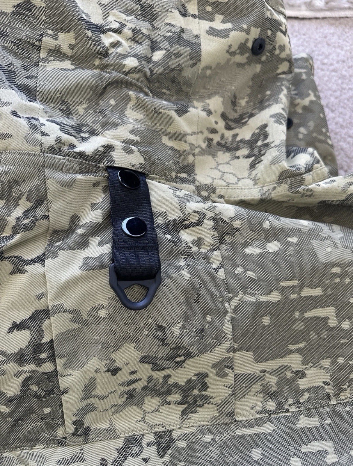Nike Tech Woven CORDURA Jacket Camo Olive Black IF8494-276 – Men’s Size Medium