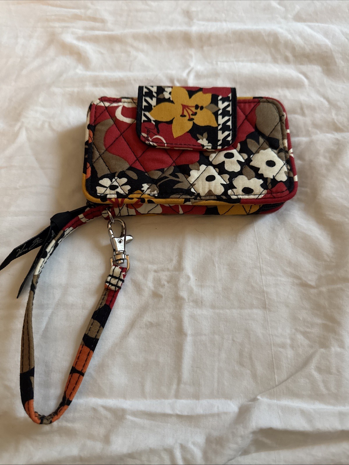 Vera Bradley Wristlet in Bittersweet Cotton