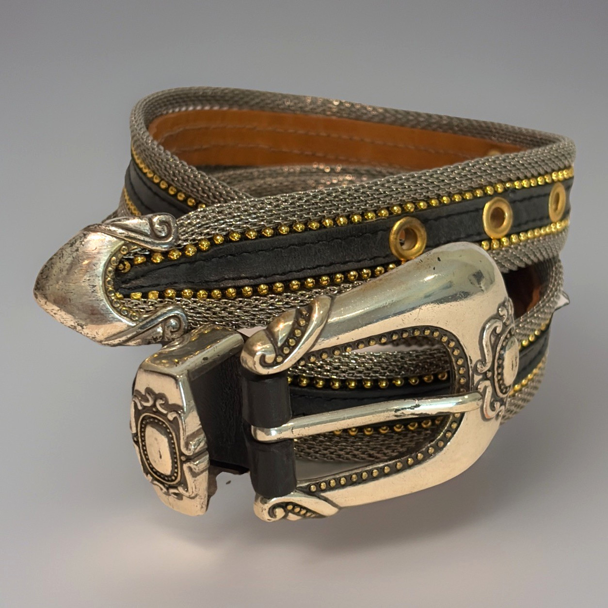 VTG Western Mesh and Leather Belt Women’s Size 32-26″ Silvertone Buckle Cowgirl