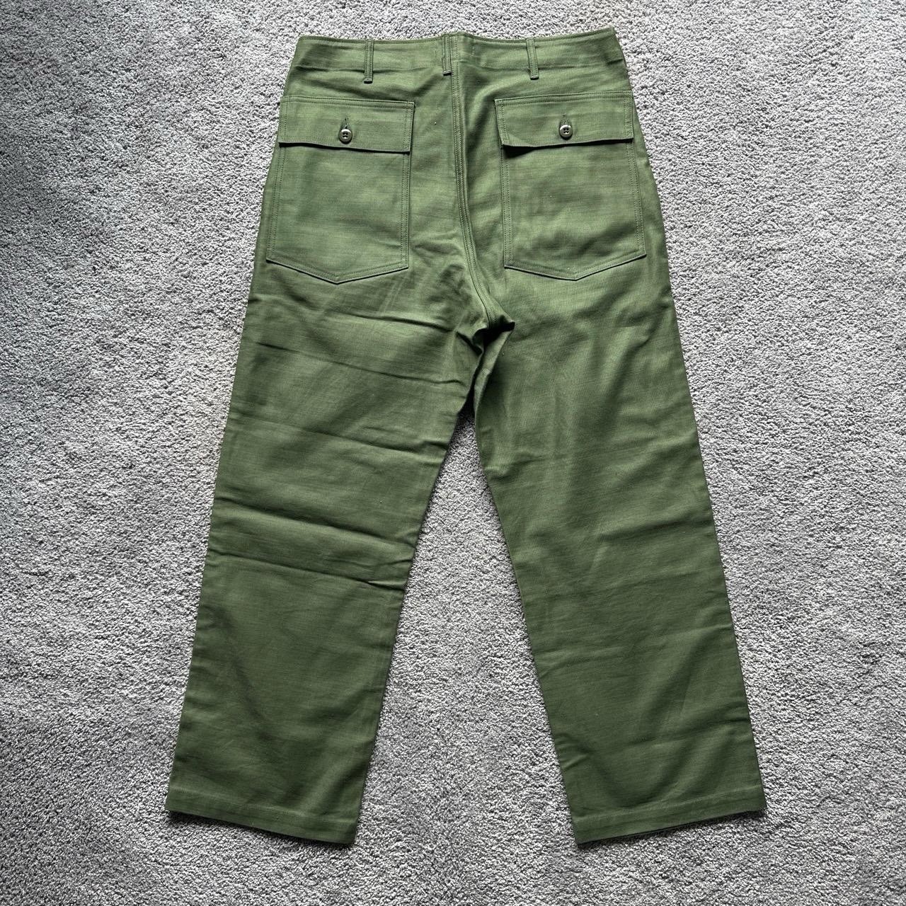 WTAPS Green Cotton Satin Military Pants Straight Leg Pockets Regular Fit 02