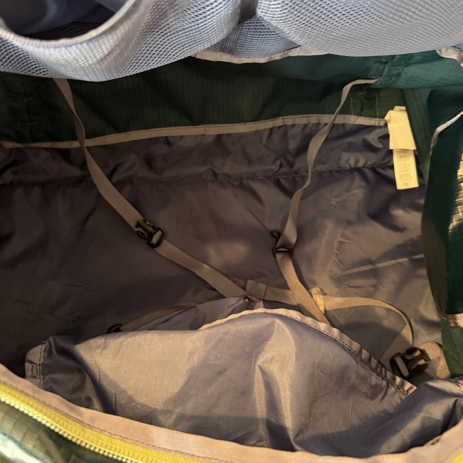 Patagonia Black Hole Duffel Backpack 70L dark Borealis green Rare