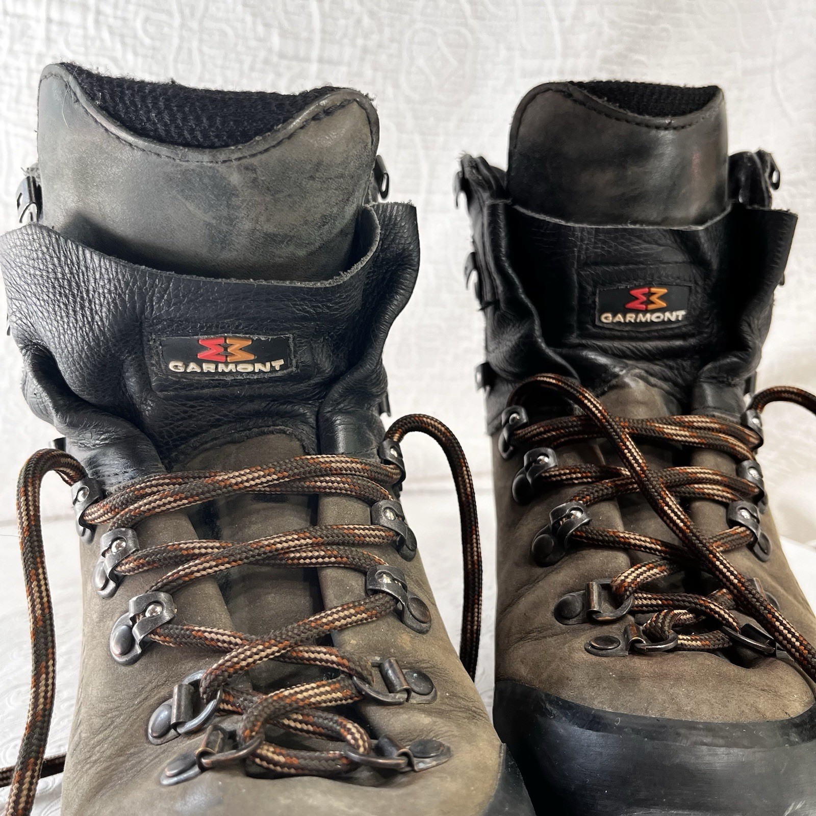 Garmont Dakota Hiking Backpacking Mountaineer Boots Men Size 7 Vintage Y2K Work