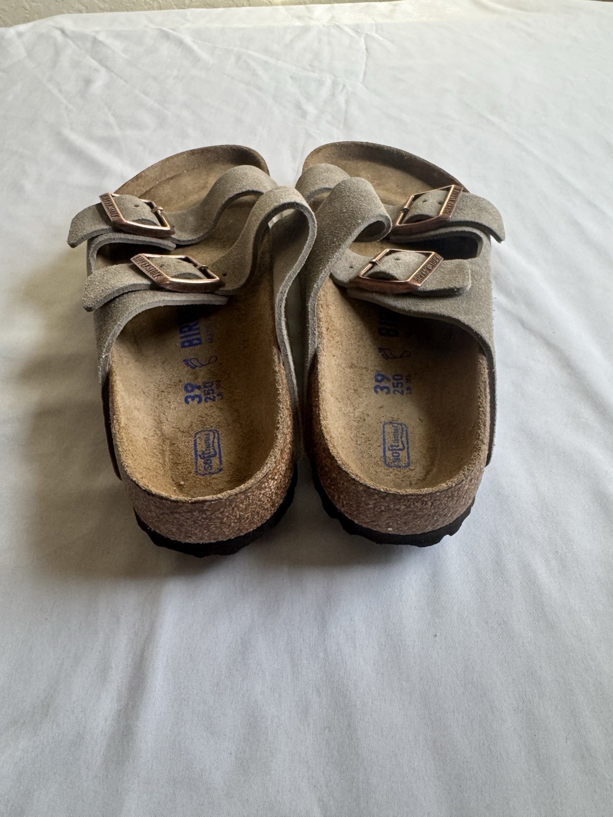 Birkenstock Arizona Suede Slide Sandals Soft Footbed Buckle Beige EU 39