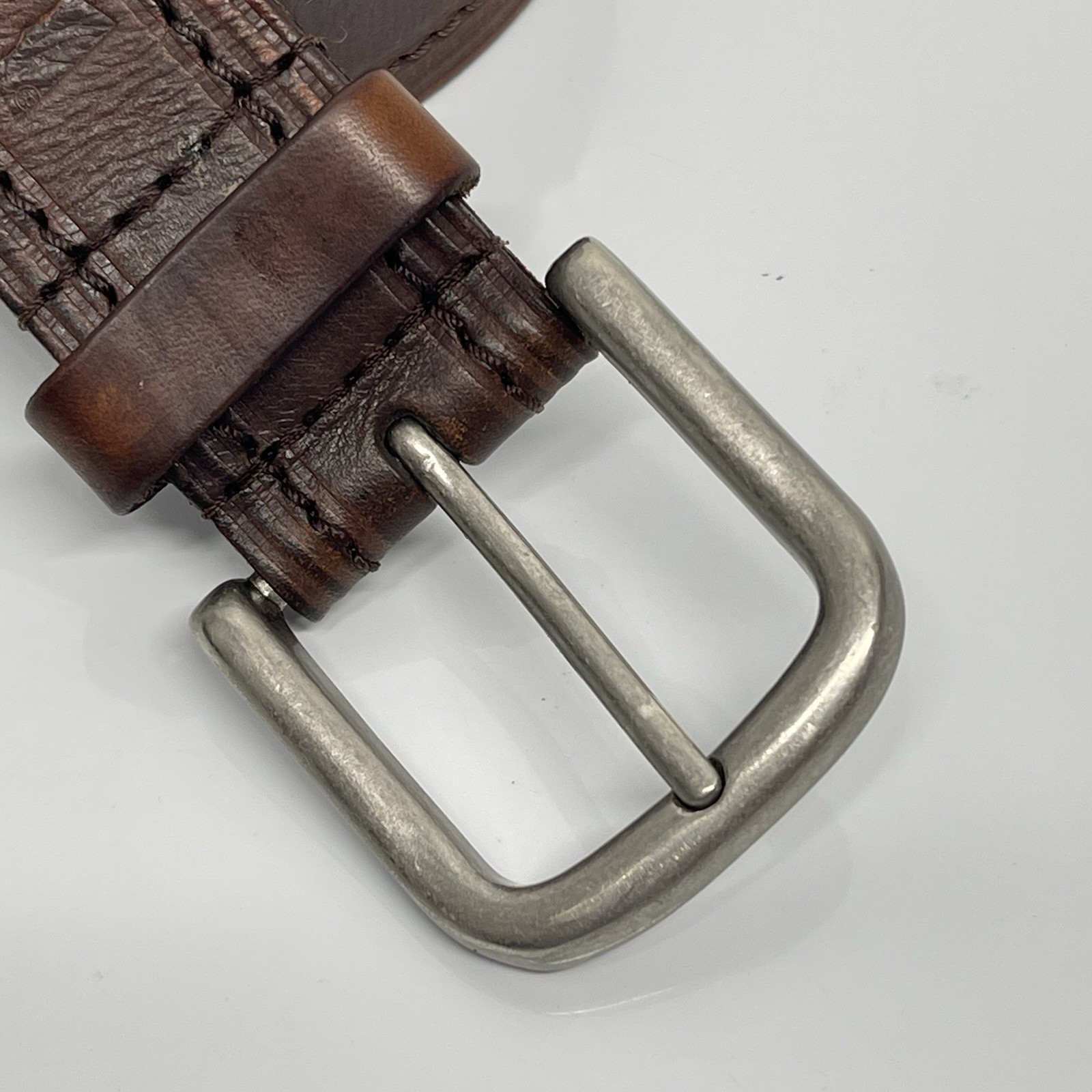 Levi’s Men’s 38 Brown Genuine Leather Belt 1.25” Wide Casual Stitched Edge