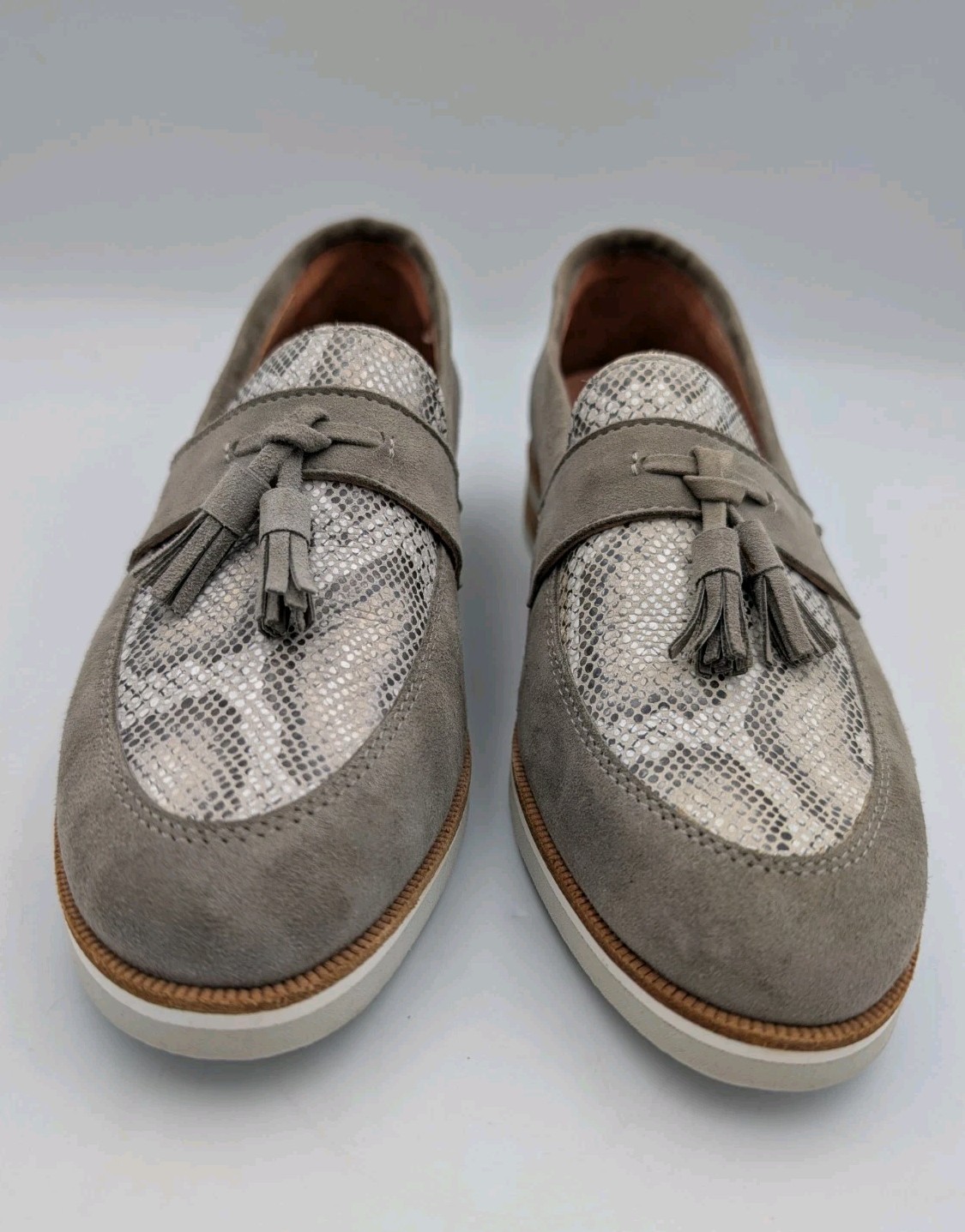 Mephisto “Piers” Penny Loafers – Suede And Leather – Snake Print Grey SZ 6 (18)