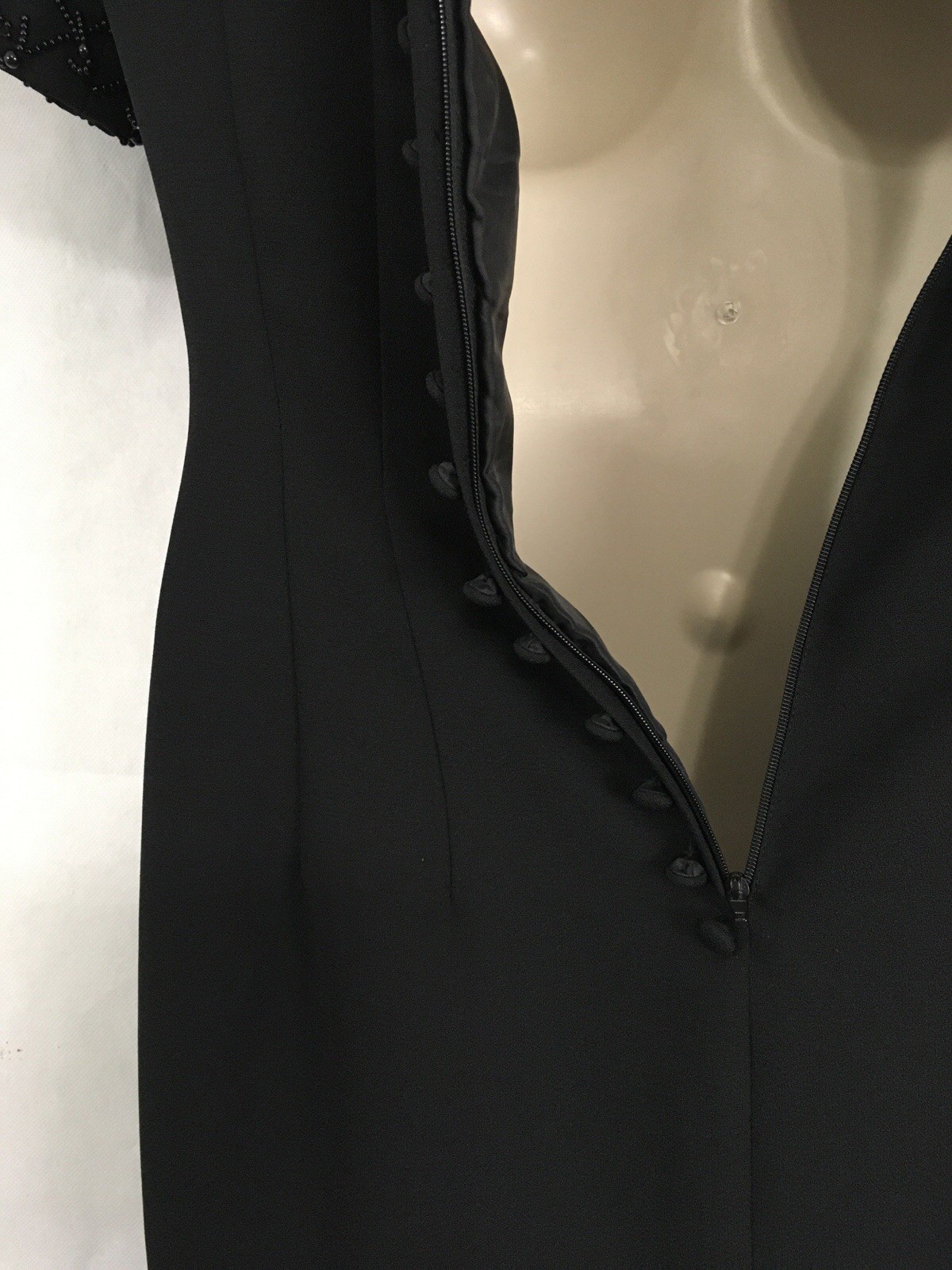 JESSICA HOWARD Petite Woman’s Beaded Little Black Dress Size 8P