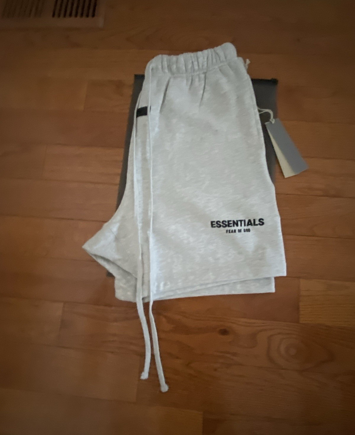 Essentials Fear of God Men’s Gray Cotton Sweat Shorts Drawstring Logo, M