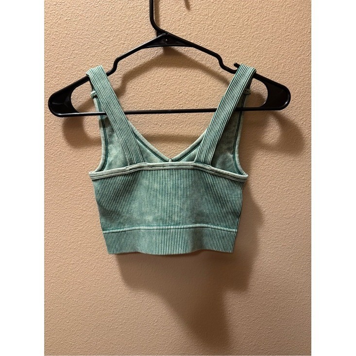 Zenana Outfitters Ribbed V-Neck Cropped Tank – Mint Green L/XL