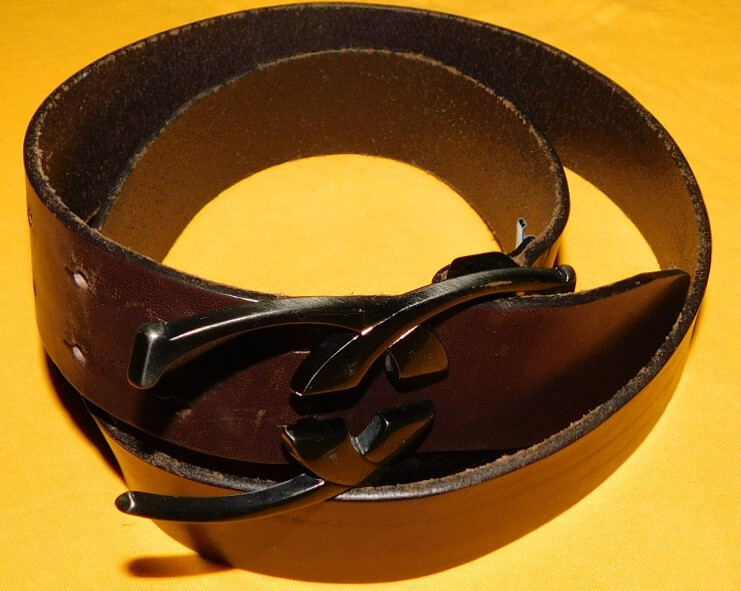 ROBERTO CAVALLI MADE IN ITALY BROWN GENUINE LEATHER BELT SIZE 30/75cm..