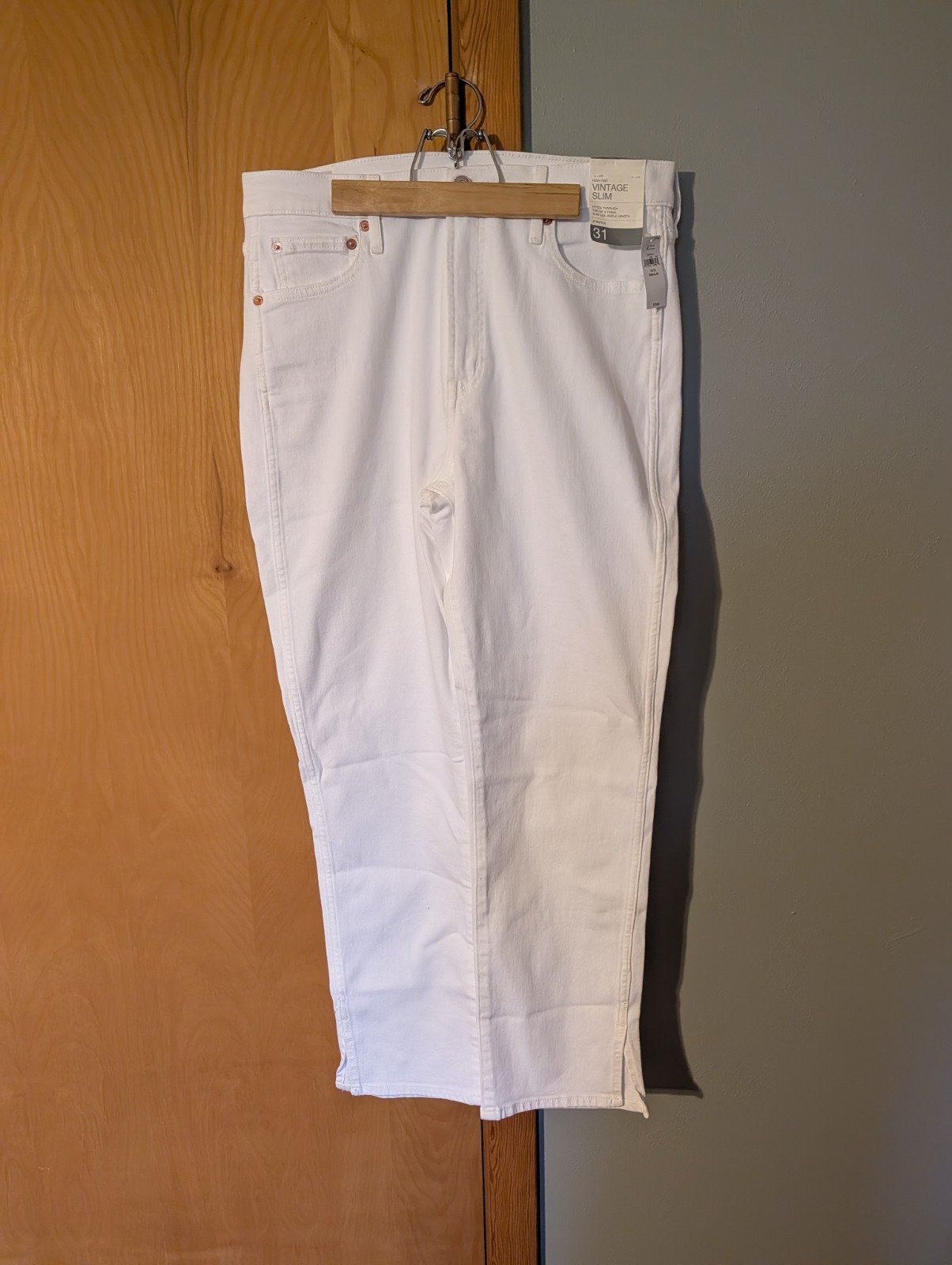 Gap Women’s 32W×28L NWT White Vintage Slim High Rise Jeans With Split Leg Hem