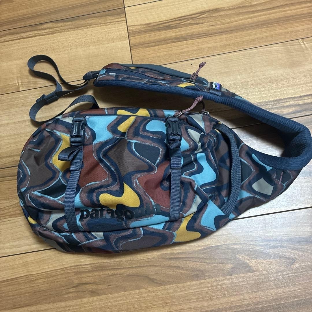 Patagonia P6 Atom Sling 8L Shoulder Bag