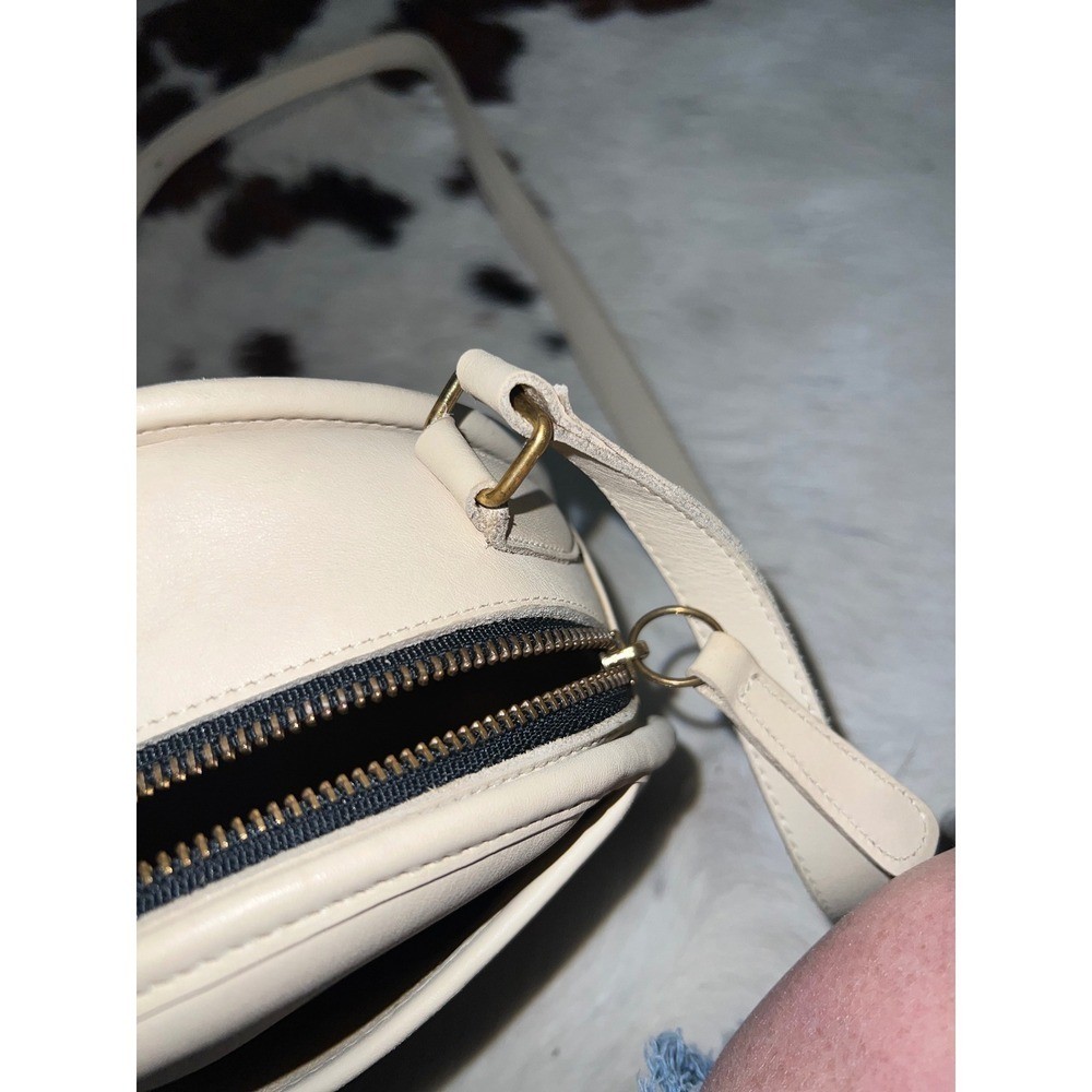 Coach Vintage Chester Canteen Crossbody Bag Women Small Cream Good Leather Brass