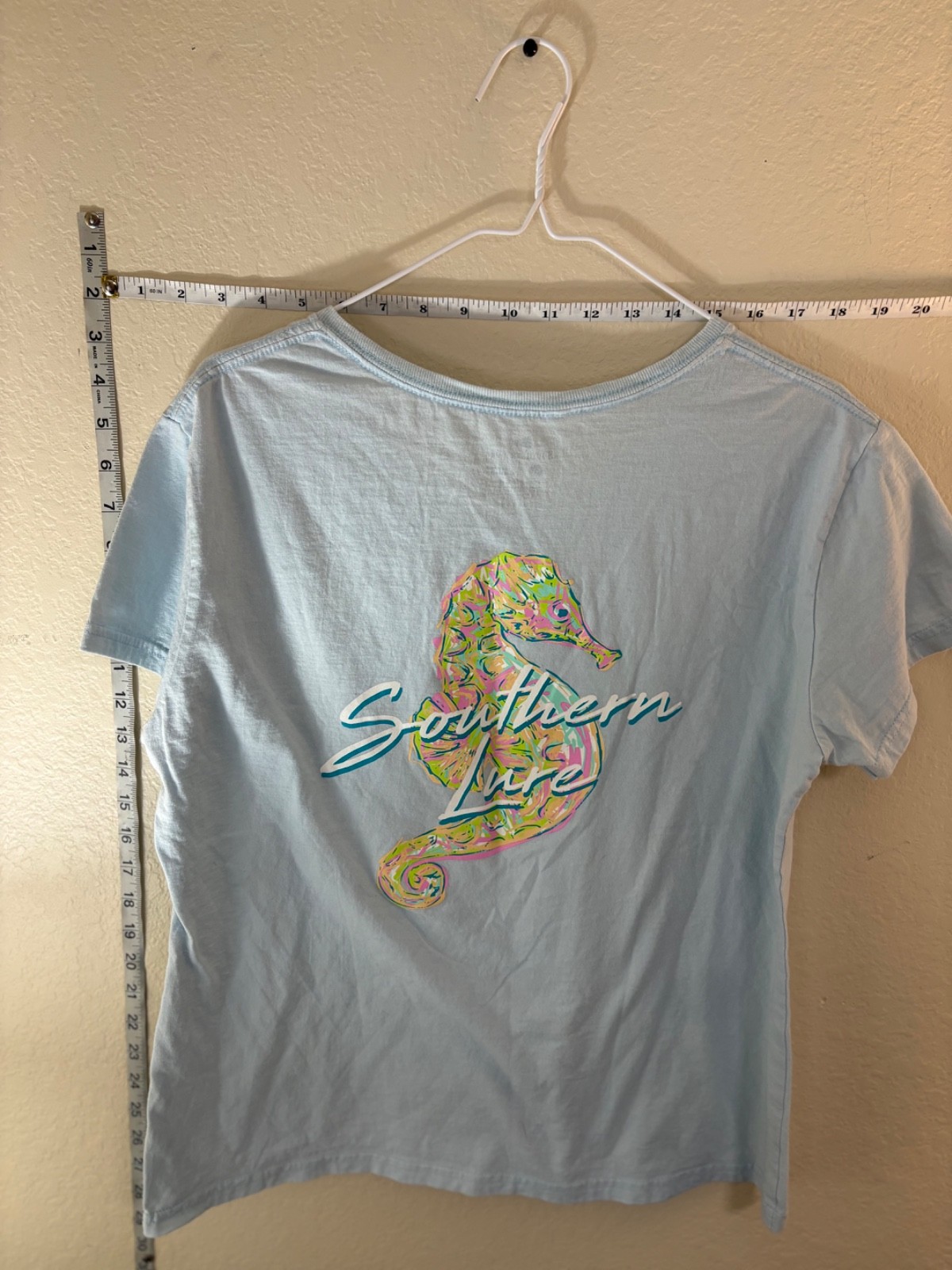 Southern Lure Women’s XL T Shirt Seahorse Coastal Beach Fishing V Neck Blue Tee