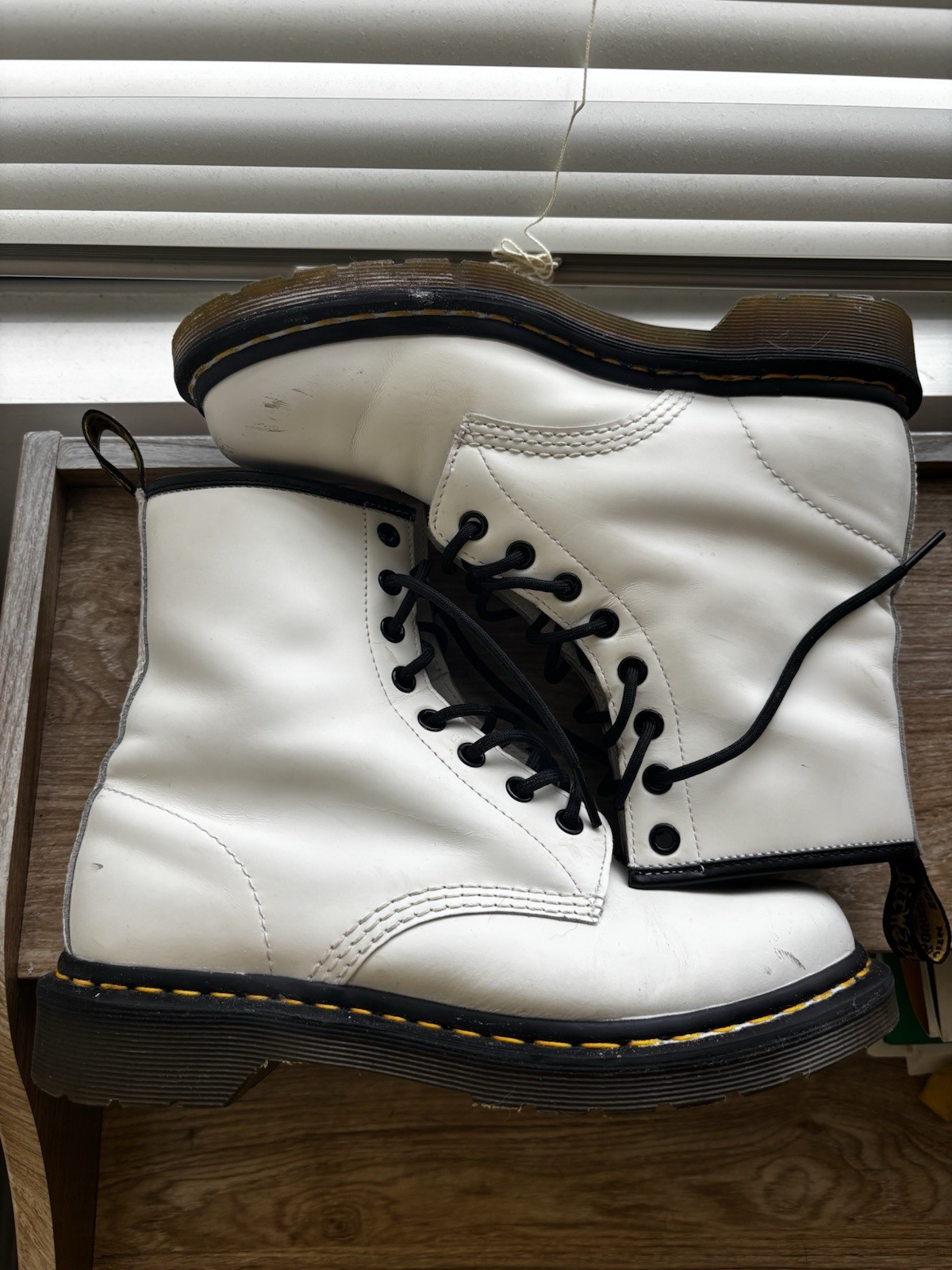 Dr. Martens 1460 White Leather Combat Ankle Boots Lace Up Womens US 8 EU 39