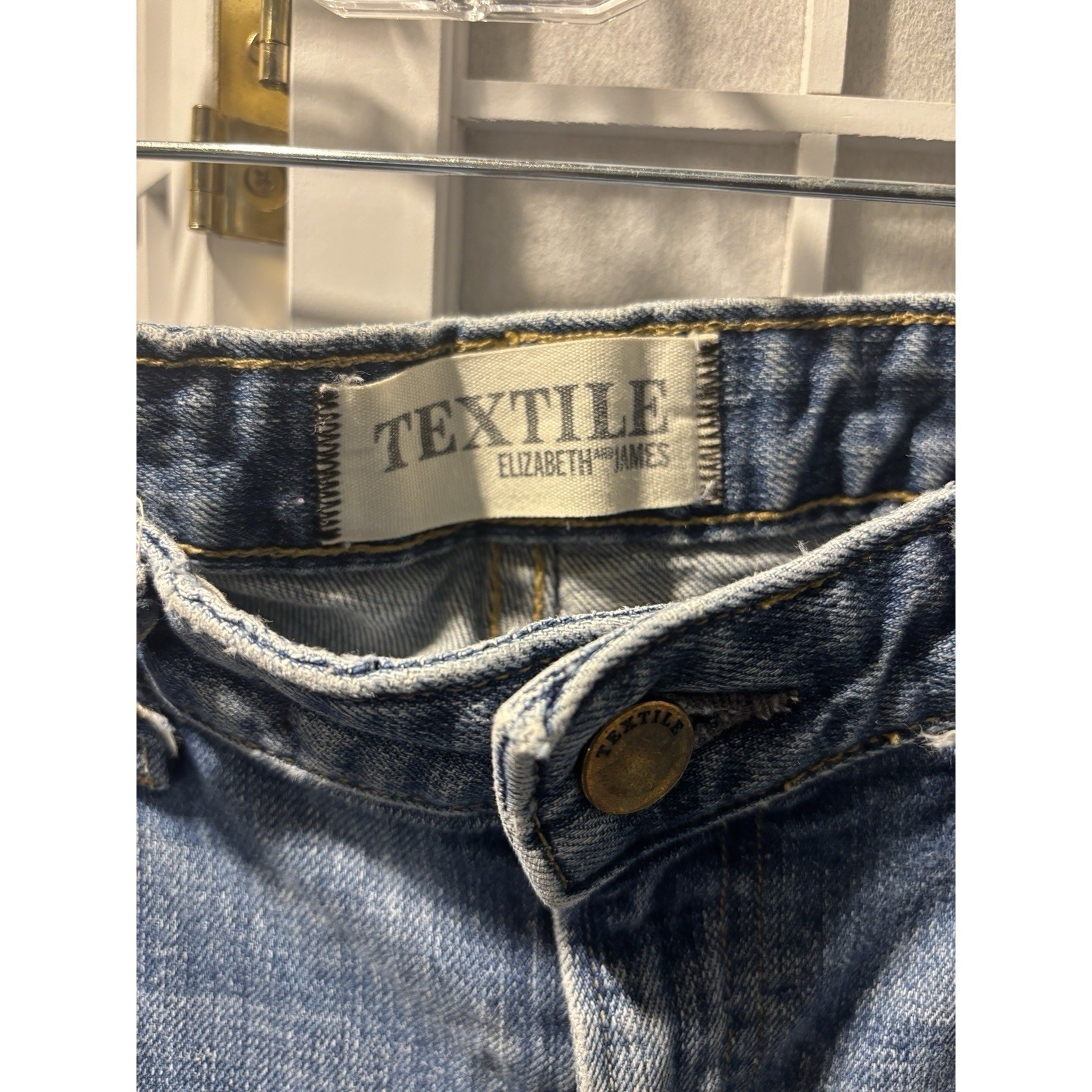 Elizabeth And James Textile Crawford Boot Cut Blue Jeans Size 32