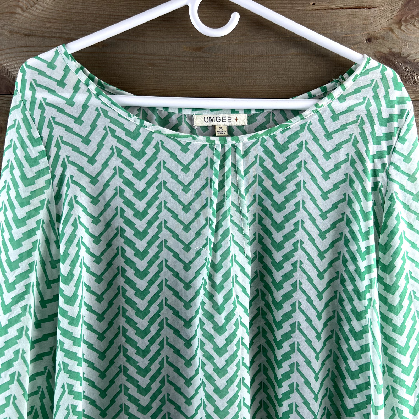 Umgee + Womens Blouse Long Open Slit Sleeves Sheer Chevron Pintuck Boho Size XL