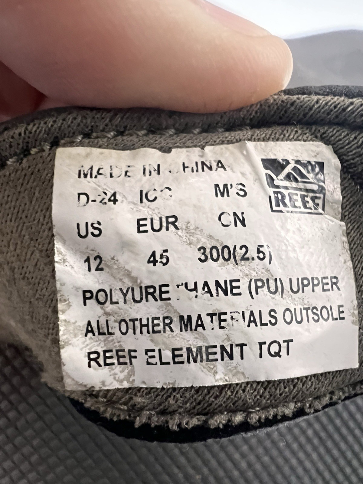 REEF Element TQT Men’s 12 Brown Flip-Flop Sandals Bottle Opener EU 45